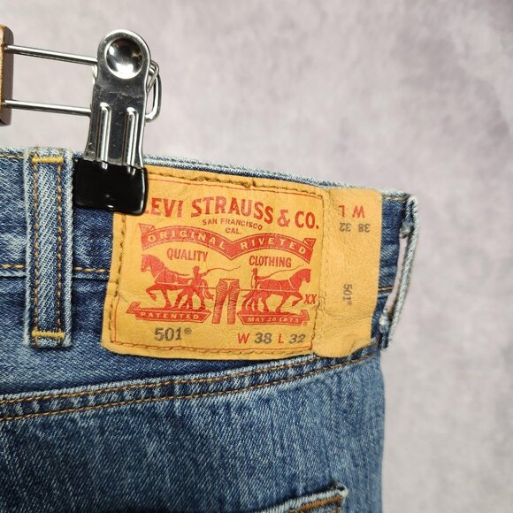 Levis 501 Jeans Mens 38x32 Straight Leg Button Fly Classic‎ Vintage Denim Pants - Picture 6 of 16